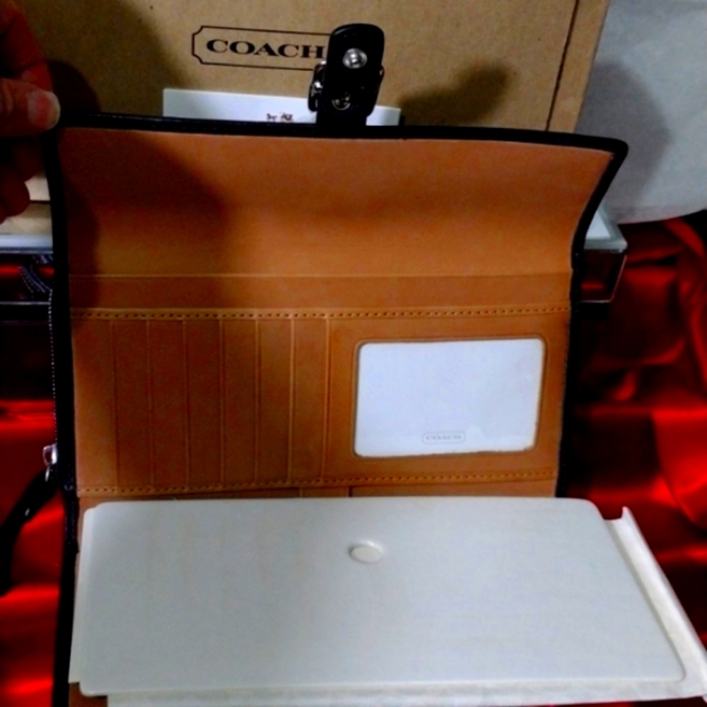 COACH Men's Leather 7.5" Long Carry Wallet 🧱 🛍️ Large COACH Collection🎁 NWT - Picture 3 of 5